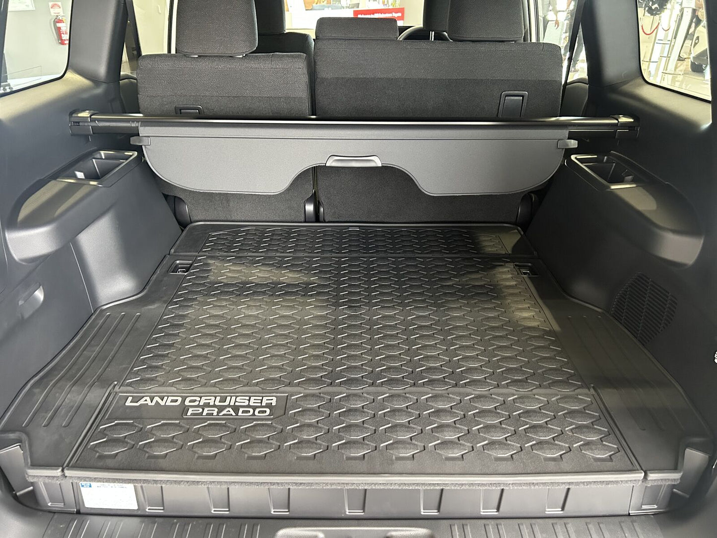 Genuine 5 Seat Prado Cargo Mat PZQ5260010